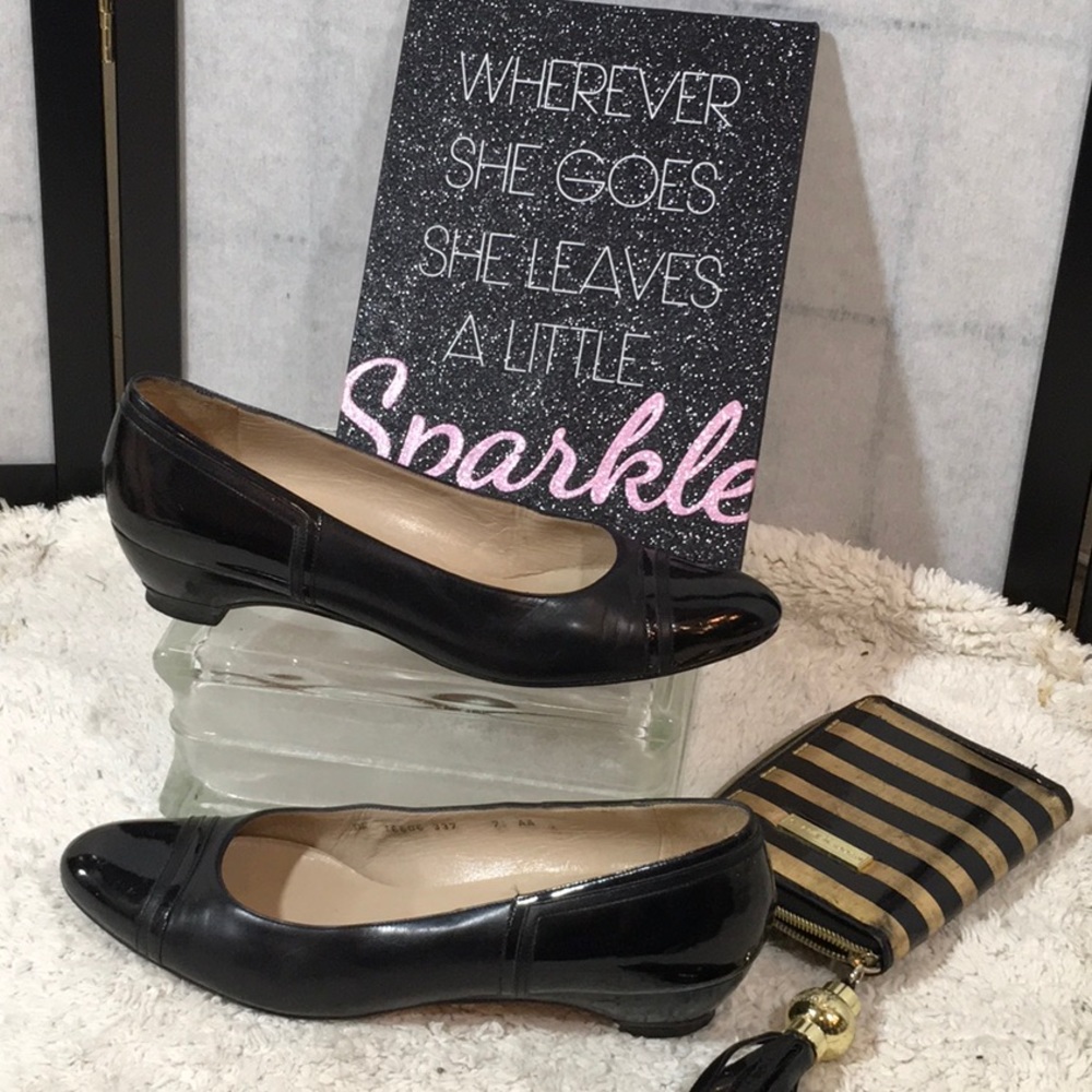 Ferragamo black leather heels